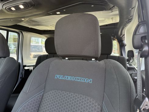 Used 2024 Jeep Wrangler Unlimited Rubicon 4xe image 24