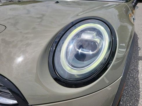 Used 2019 MINI Cooper S w/ Premium Package image 16