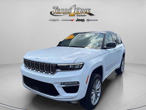 Used 2025 Jeep Grand Cherokee Summit AWD/4WD image 4
