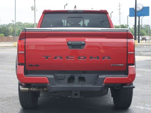 Used 2025 Toyota Tacoma TRD Off-Road w/ TRD Off Road Upgrade Package AWD/4WD image 3