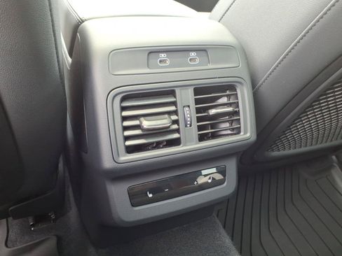 Used 2025 Audi Q5 Prestige AWD/4WD image 19