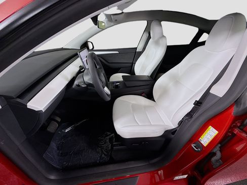 Used 2023 Tesla Model Y Long Range image 21