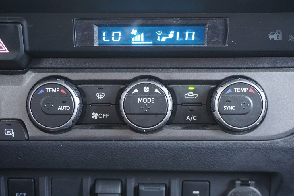 Certified 2023 Toyota Tacoma TRD Off-Road w/ Black Out Package (TMS) AWD/4WD image 11