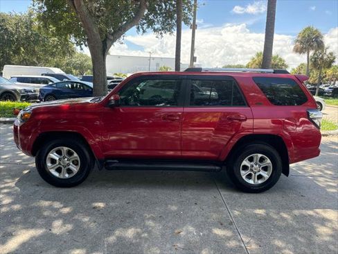 Used 2021 Toyota 4Runner SR5 RWD image 11