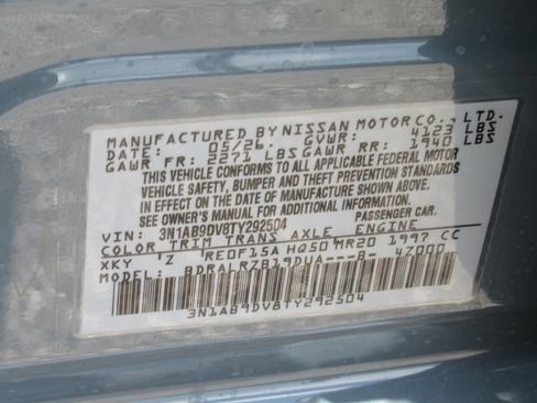 New 2026 Nissan Sentra SR w/ Floor Mat Package FWD image 17