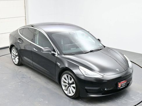 Used 2019 Tesla Model 3 Mid Range image 33
