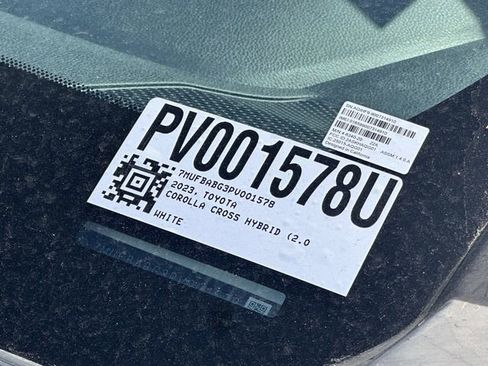 Used 2023 Toyota Corolla Cross AWD Hybrid image 33
