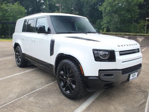 Used 2024 Land Rover Defender 130 Outbound image 10