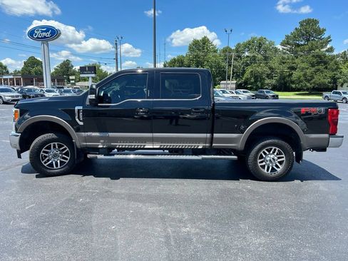 Used 2018 Ford F250 Lariat w/ FX4 Off-Road Package AWD/4WD image 4