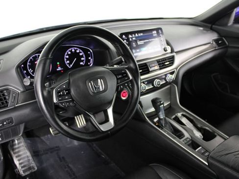 Used 2018 Honda Accord Sport image 17