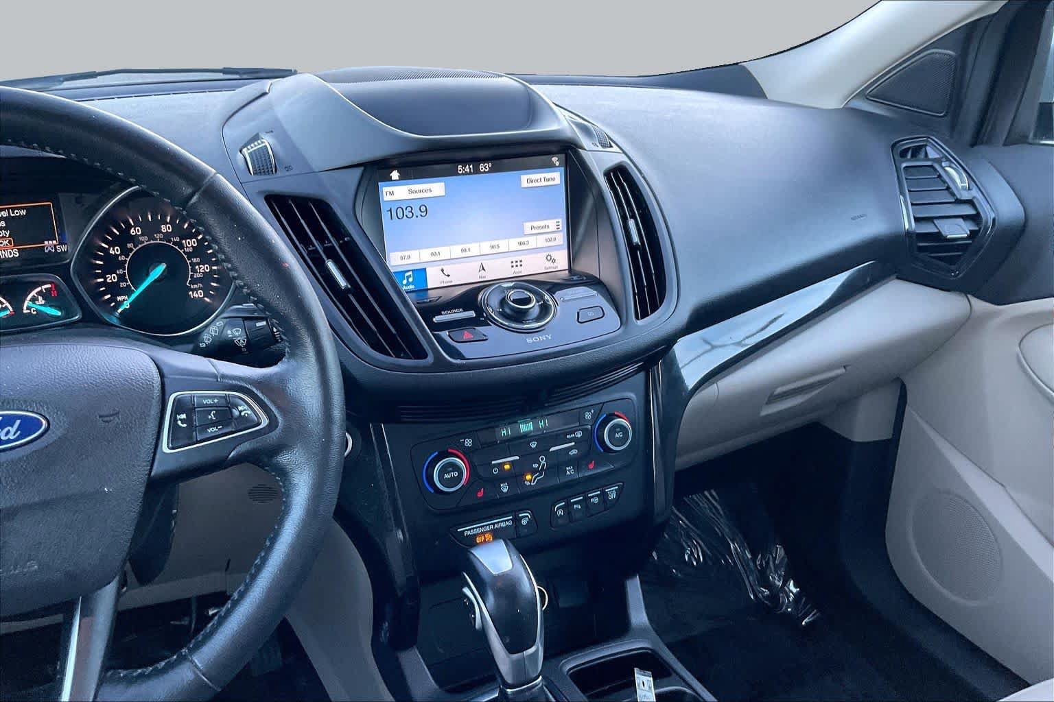 Used 2019 Ford Escape Titanium AWD/4WD image 6