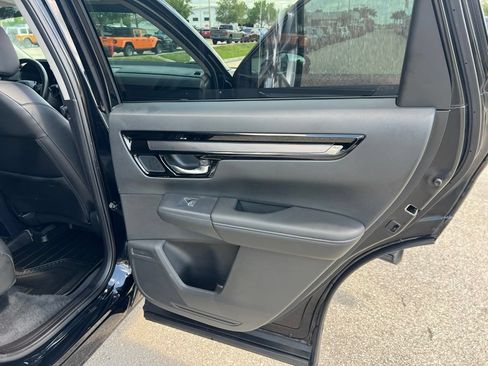 Used 2025 Honda CR-V EX-L image 12