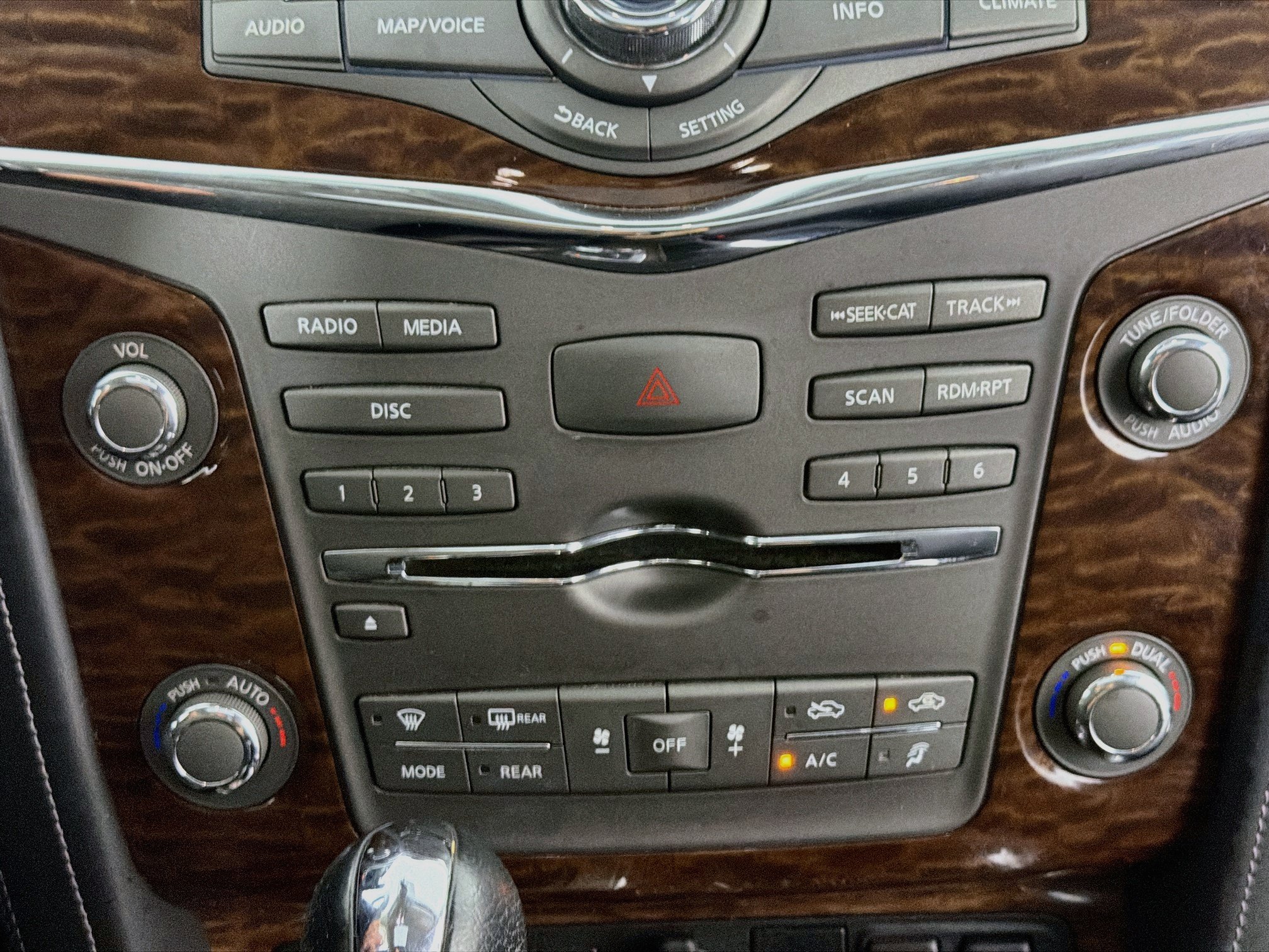 Used 2019 Nissan Armada SL w/ Premium Package RWD image 24