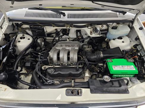 Used 1990 Dodge Grand Caravan LE image 60