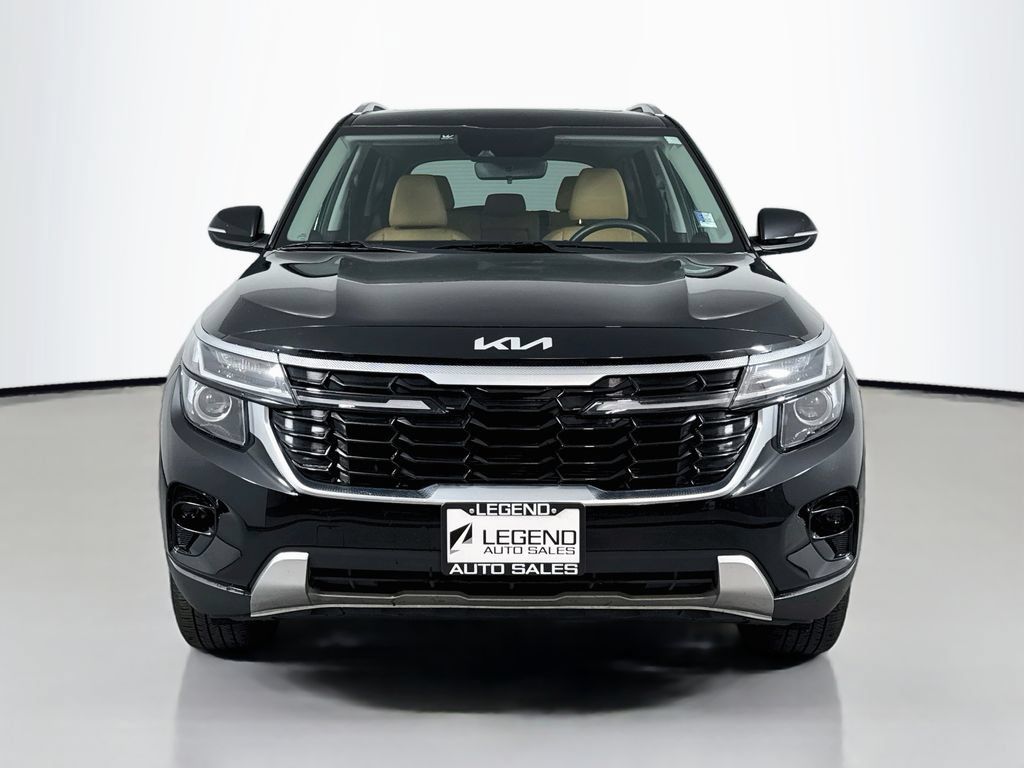 Used 2024 Kia Seltos EX AWD/4WD image 2