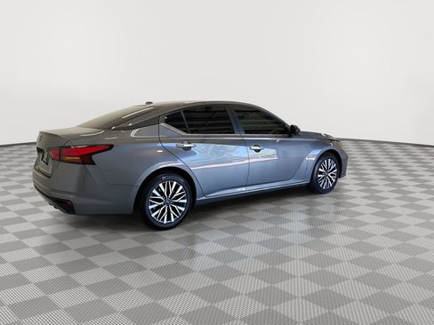 Certified 2025 Nissan Altima 2.5 SV FWD image 12