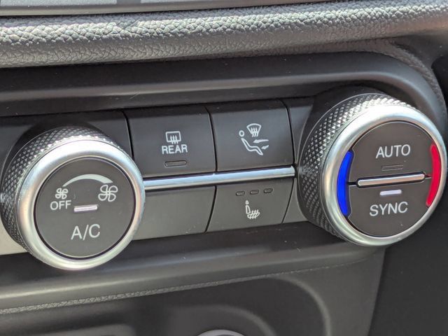 Used 2024 Alfa Romeo Giulia Ti RWD image 32