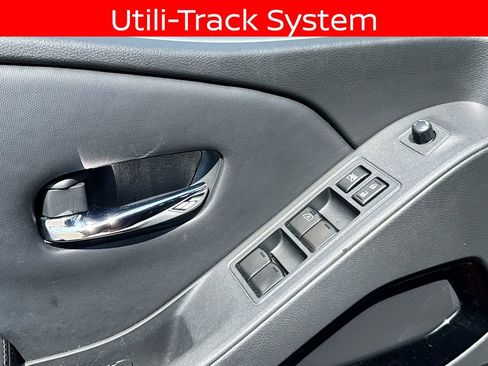 Used 2022 Nissan Frontier Pro-X w/ Pro-X Premium Package RWD image 17