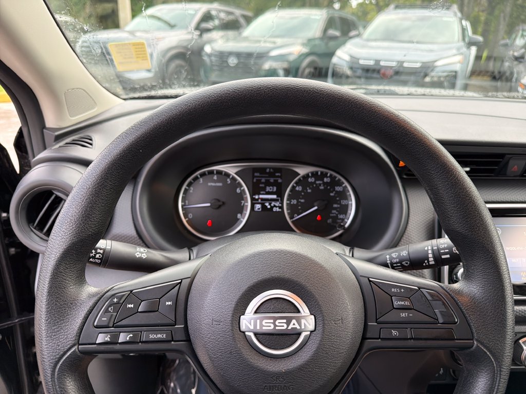 Used 2025 Nissan Kicks Play S FWD image 18