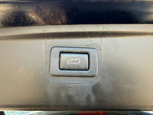 Used 2017 Subaru Outback 2.5i Limited image 15