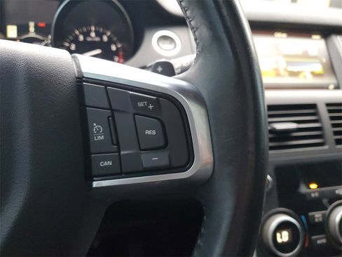 Used 2017 Land Rover Discovery Sport HSE image 21