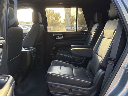 Used 2023 Chevrolet Tahoe Premier AWD/4WD image 13