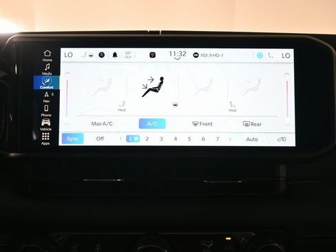 Used 2024 Jeep Wrangler Unlimited Rubicon 4xe w/ Technology Group image 28