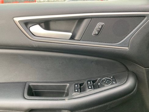 Used 2024 Ford Edge SEL image 13