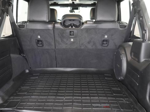 Used 2021 Jeep Wrangler Unlimited Rubicon w/ Trailer Tow Package AWD/4WD image 26