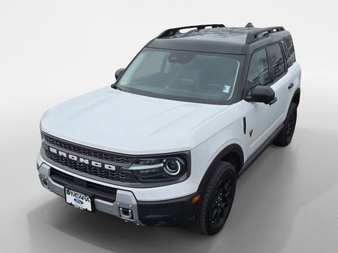 Used 2025 Ford Bronco Sport Badlands image 24