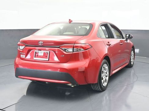 Used 2020 Toyota Corolla LE image 5