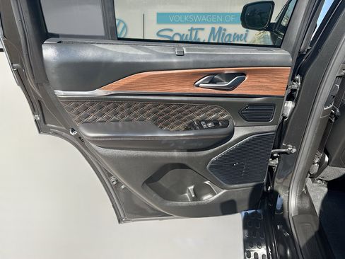 Used 2023 Jeep Grand Cherokee Summit w/ Adv Protech Group IV image 26