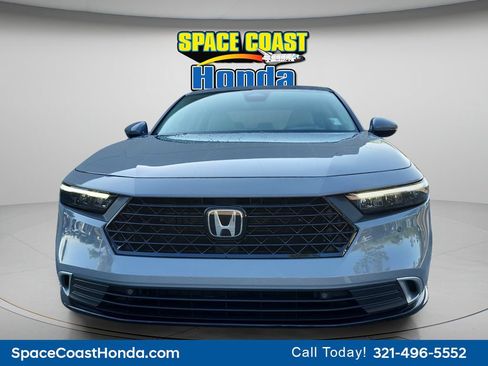 Used 2025 Honda Accord Touring image 8