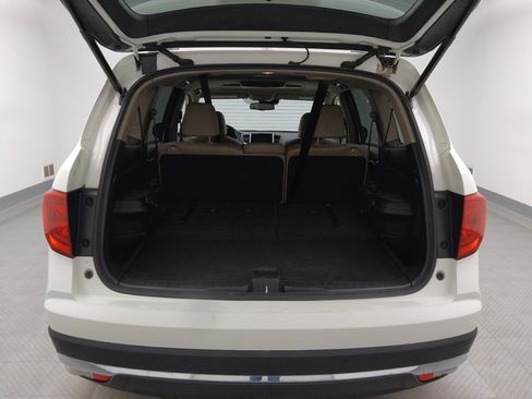 Used 2018 Honda Pilot Touring image 29