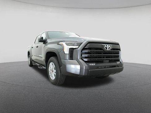 New 2025 Toyota Tundra SR5 AWD/4WD image 30