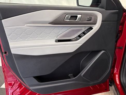 New 2026 Ford Explorer Platinum w/ LUX Leather Package AWD/4WD image 14