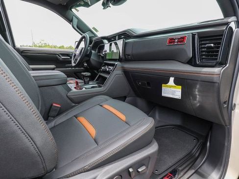 New 2026 GMC Sierra 1500 AT4 w/ AT4 Premium Package AWD/4WD image 24