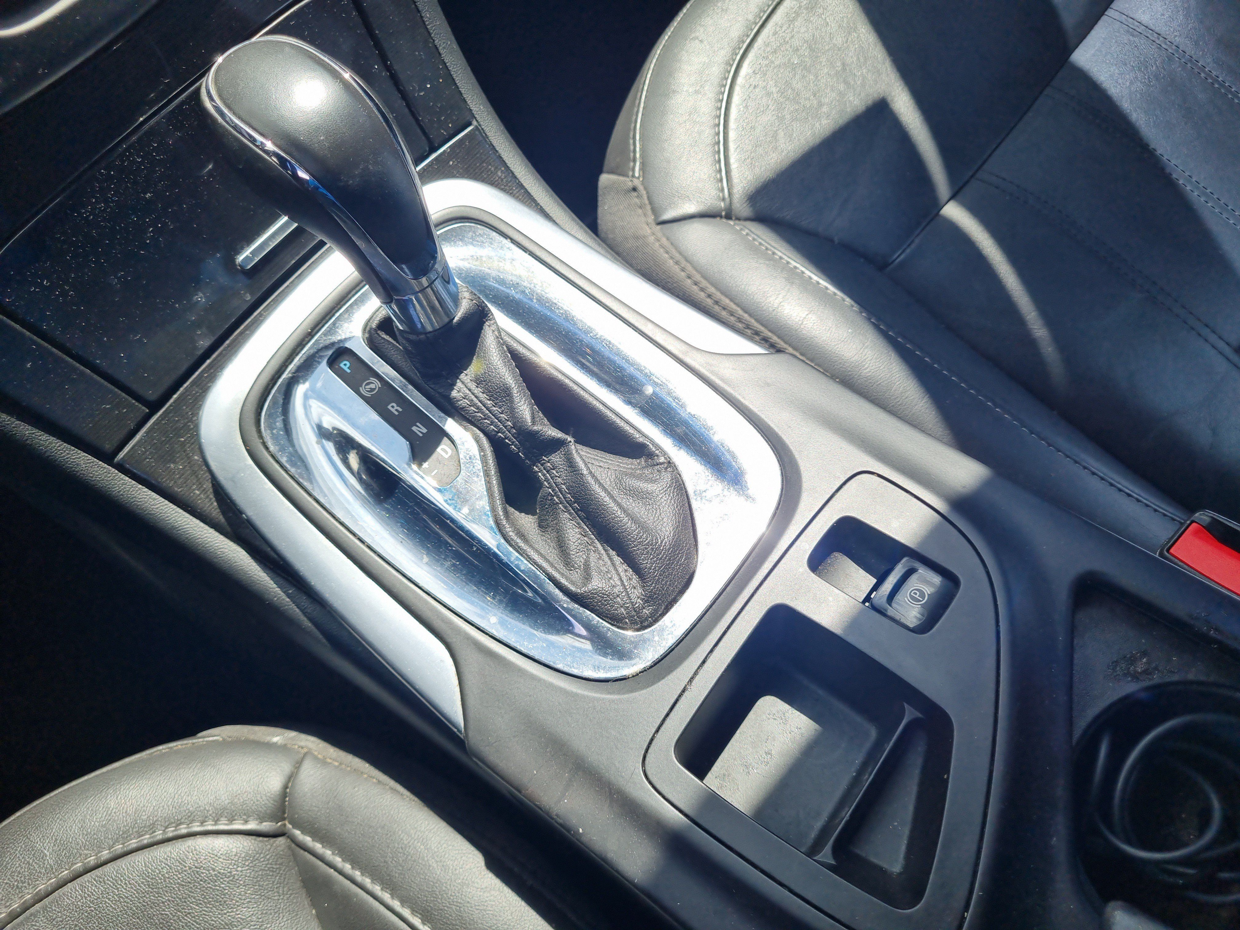 Used 2017 Buick Regal Sport Touring FWD image 29
