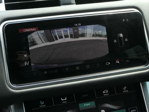 Used 2018 Land Rover Range Rover Sport Supercharged image 24