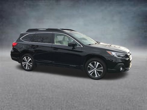 Used 2018 Subaru Outback 2.5i Limited image 10