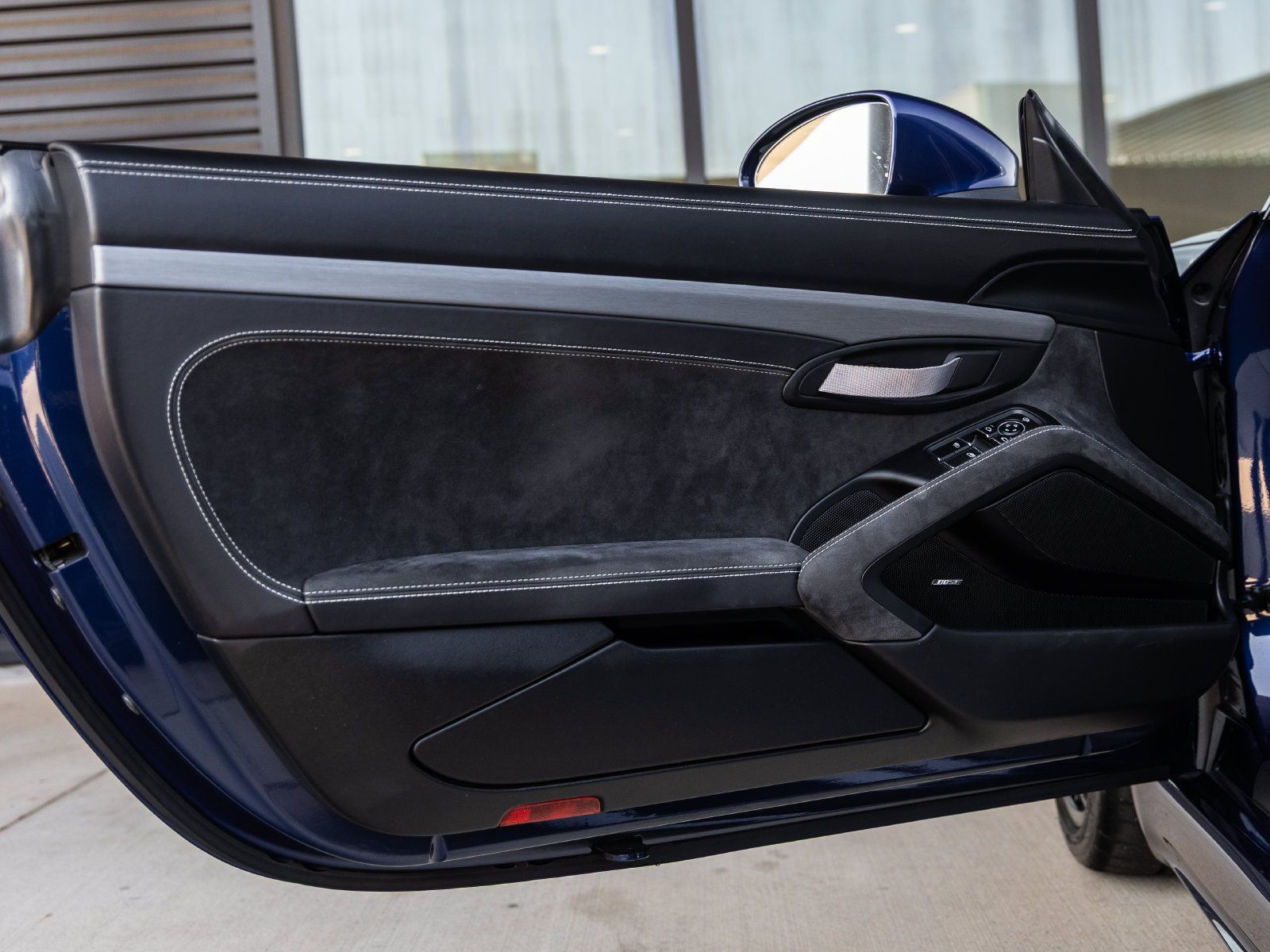 Certified 2020 Porsche 718 Cayman GT4 RWD image 27
