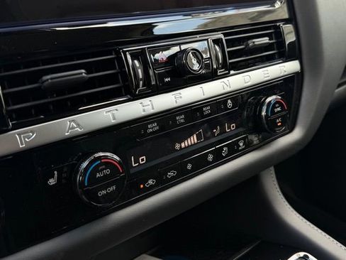 New 2026 Nissan Pathfinder SL FWD image 21