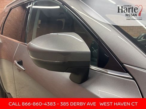 Certified 2023 Nissan Pathfinder SL image 54