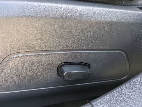 Used 2016 Jeep Patriot High Altitude FWD image 17