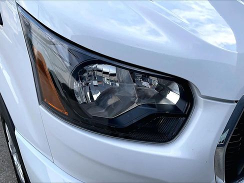 Used 2024 Ford Transit 350 XLT image 25