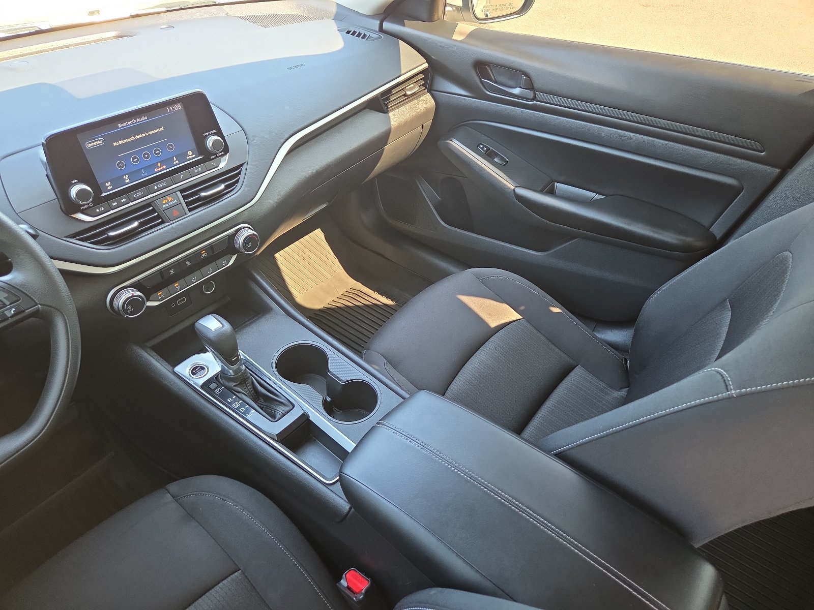 Used 2023 Nissan Altima 2.5 S FWD image 11