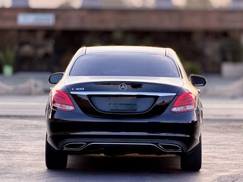 Used 2018 Mercedes-Benz C 300 Sedan image 7