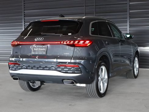 New 2025 Audi Q5 Premium Plus image 16