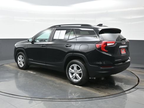 Used 2022 GMC Terrain SLE w/ Driver Convenience Package AWD/4WD image 6