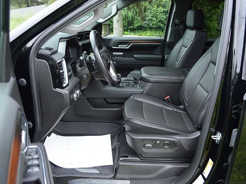 Used 2024 GMC Sierra 1500 Denali AWD/4WD image 13